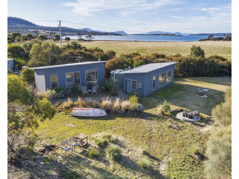 1 Spotswood Road, Dunalley TAS 7177