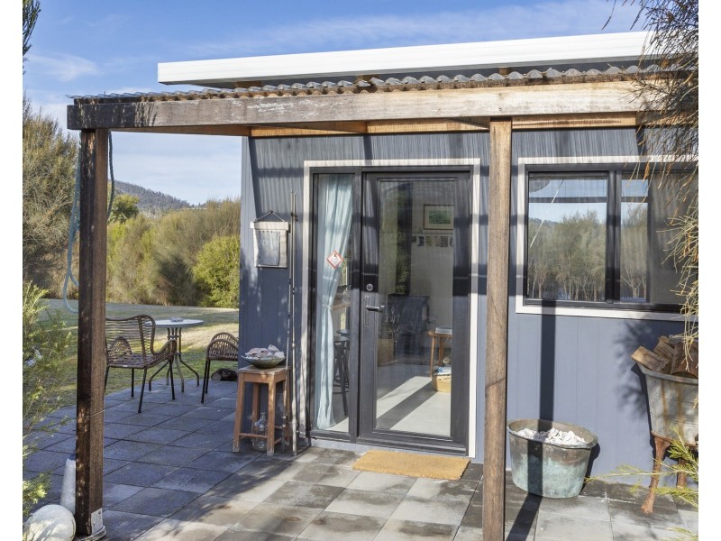 1 Spotswood Road, Dunalley TAS 7177