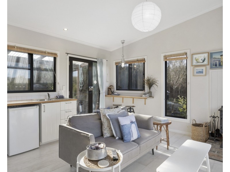 1 Spotswood Road, Dunalley TAS 7177