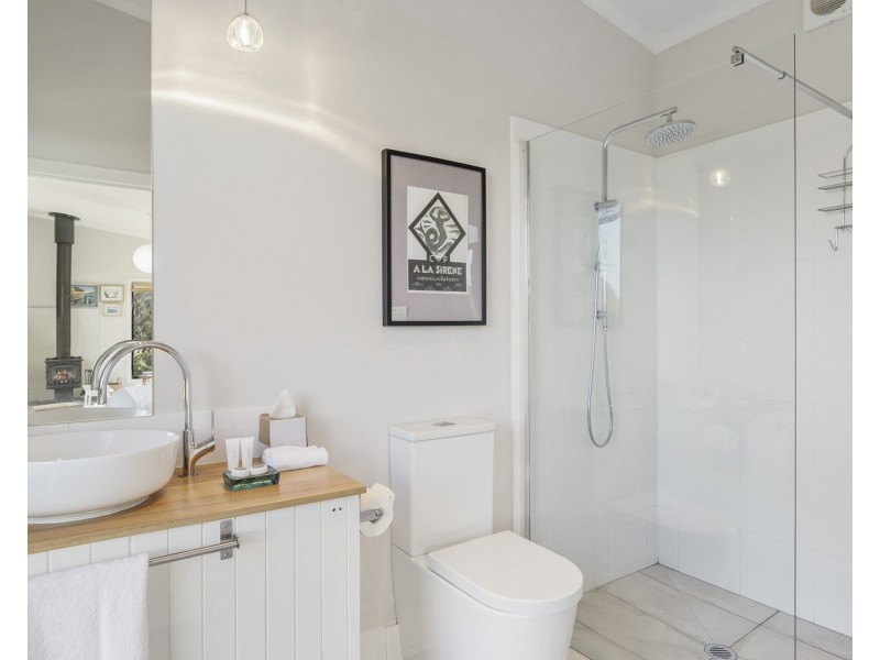 1 Spotswood Road, Dunalley TAS 7177