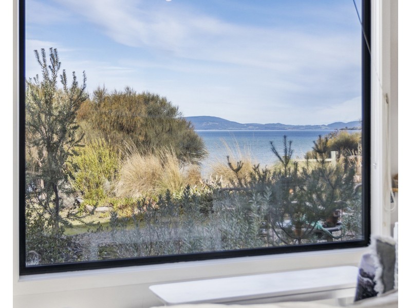 1 Spotswood Road, Dunalley TAS 7177