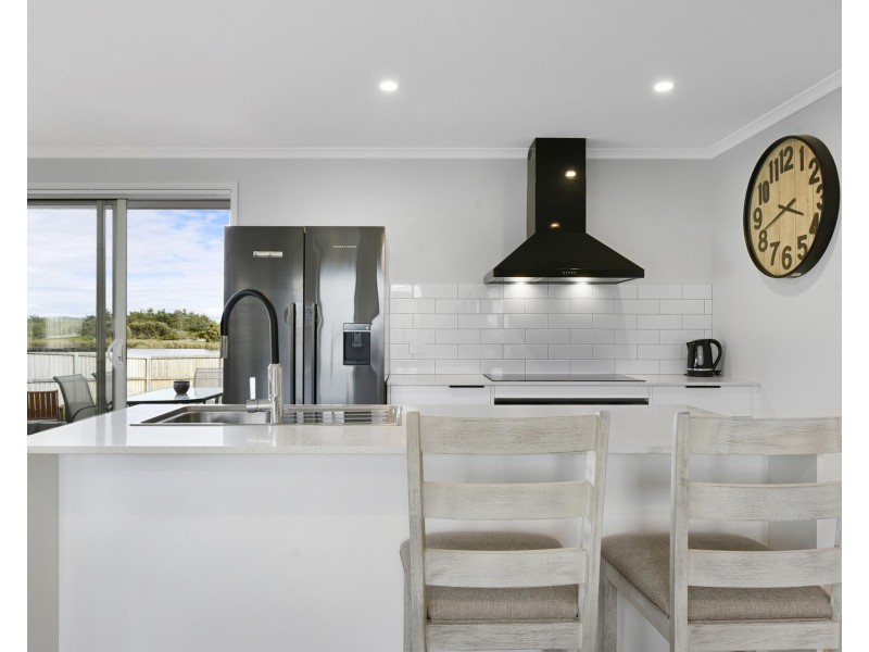 97 Carlton Bluff Road, Primrose Sands TAS 7173