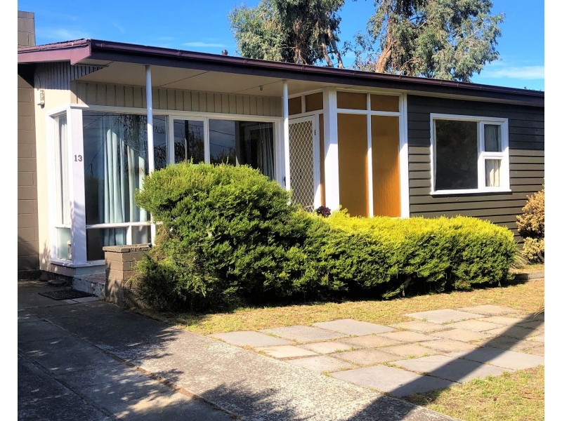 13 Raynors Road, Midway Point TAS 7171
