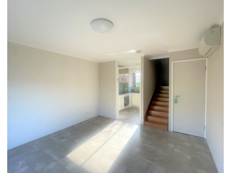 2/1 Clifford Court, Howrah TAS 7018