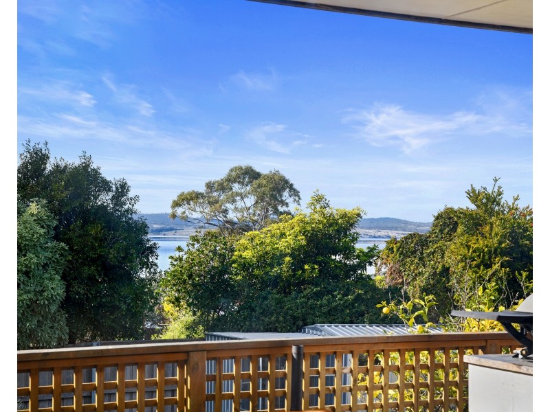 21 Third Avenue, Midway Point TAS 7171