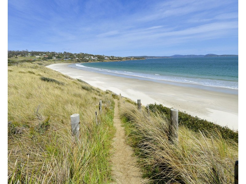 18 Falcon Street, Primrose Sands TAS 7173