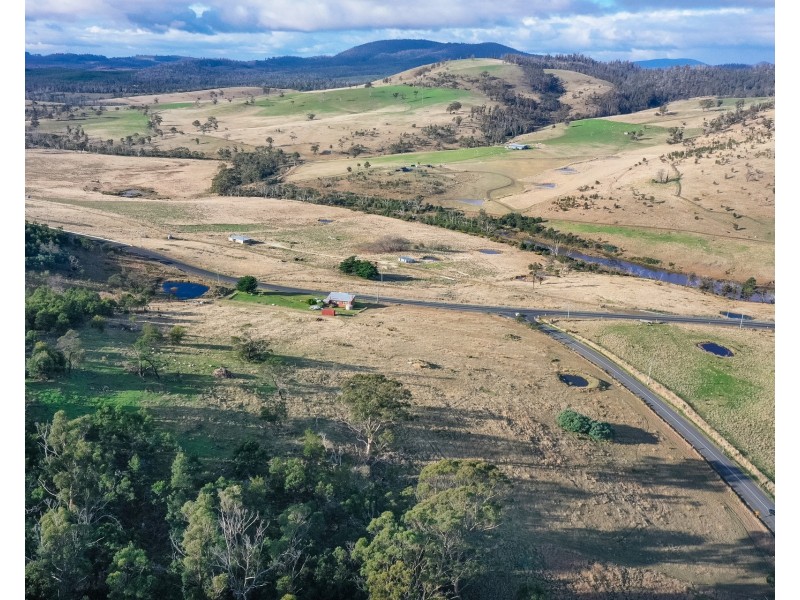 554 Sugarloaf Road, Carlton River TAS 7173