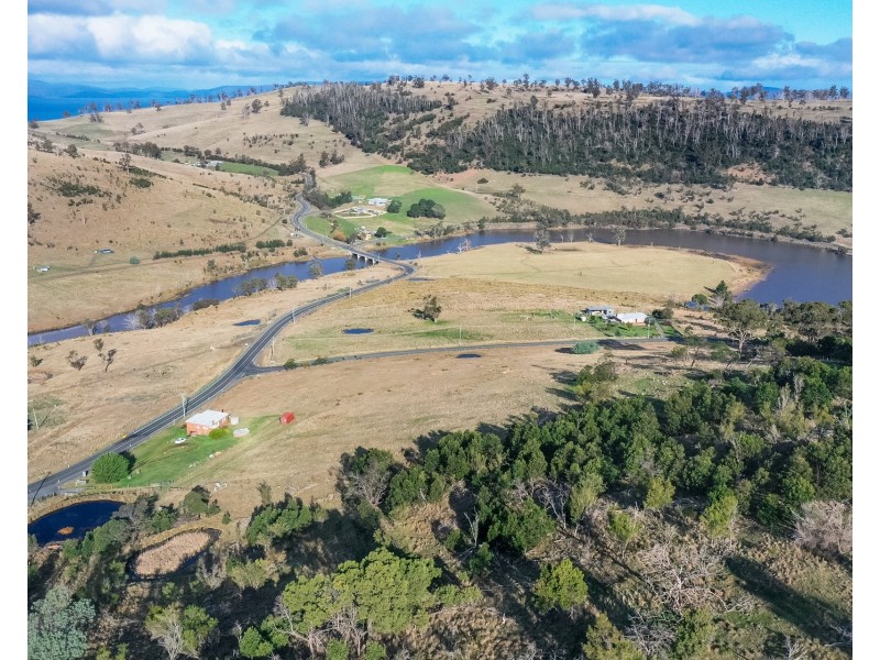 554 Sugarloaf Road, Carlton River TAS 7173