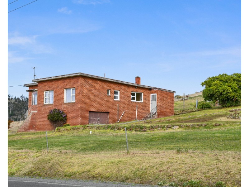 554 Sugarloaf Road, Carlton River TAS 7173