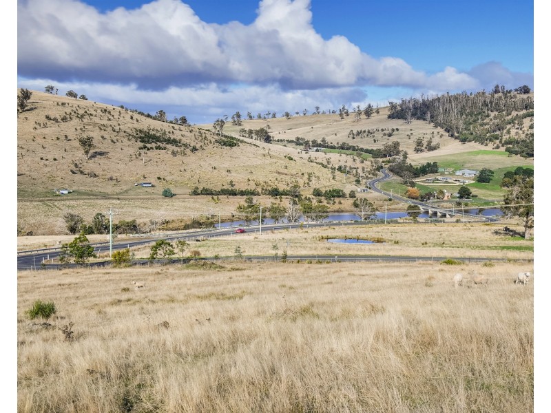 554 Sugarloaf Road, Carlton River TAS 7173
