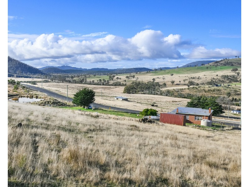 554 Sugarloaf Road, Carlton River TAS 7173