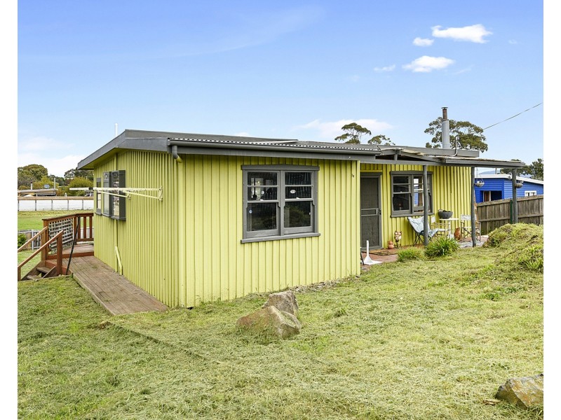 18 Fifth Avenue, Dodges Ferry TAS 7173