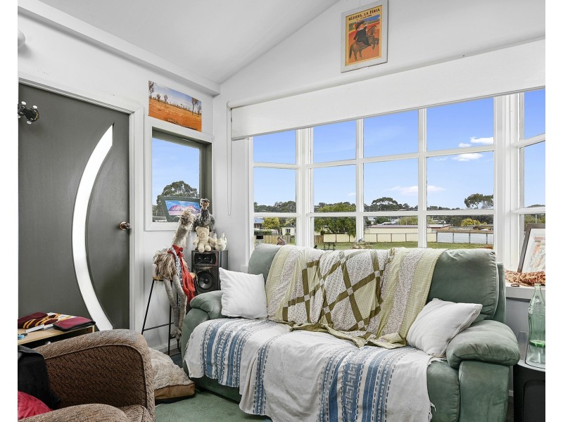 18 Fifth Avenue, Dodges Ferry TAS 7173