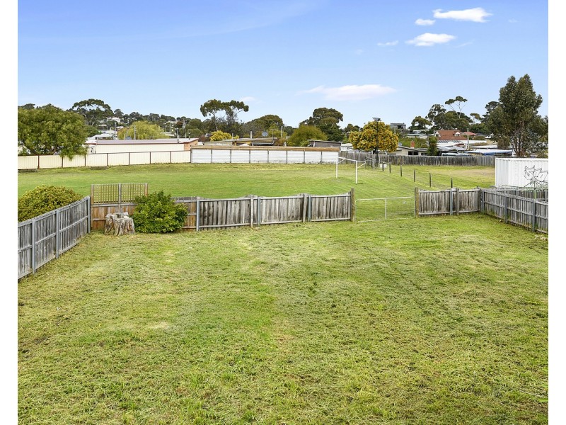 18 Fifth Avenue, Dodges Ferry TAS 7173