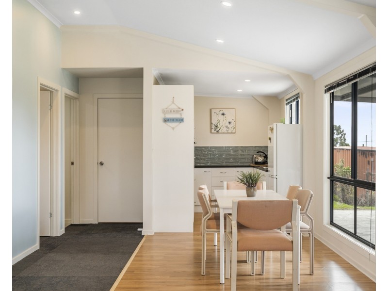 5 Olive Place, White Beach TAS 7184