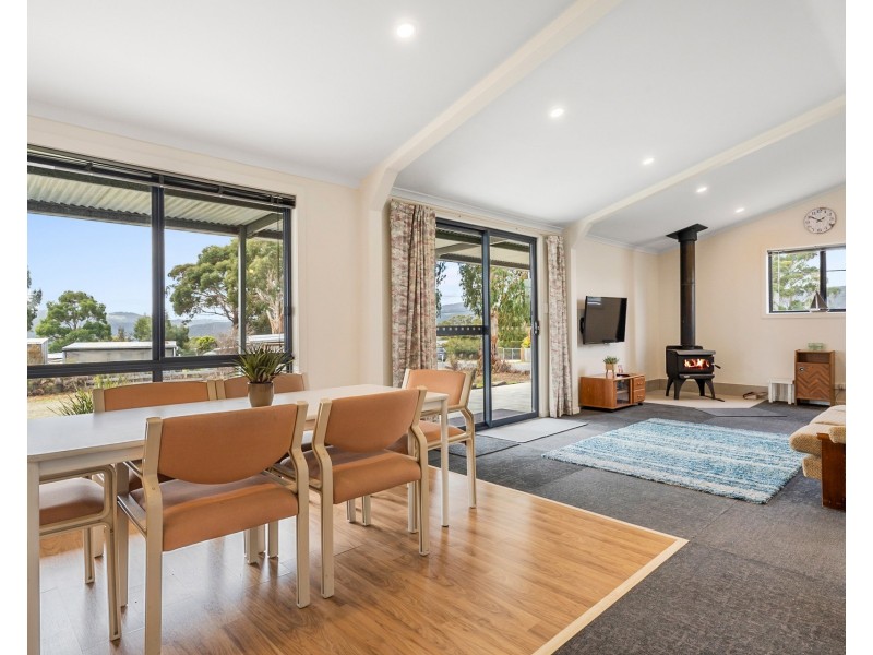 5 Olive Place, White Beach TAS 7184