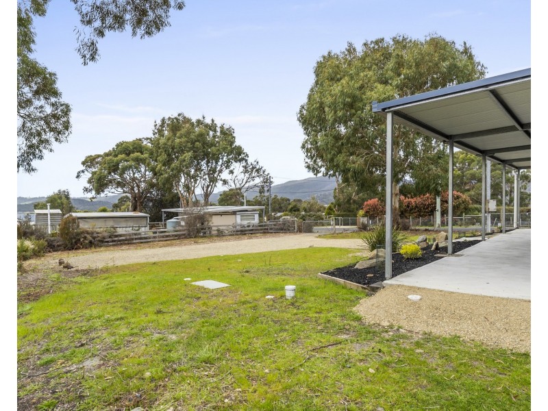 5 Olive Place, White Beach TAS 7184