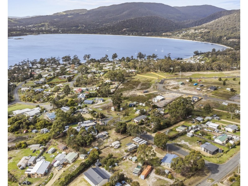 5 Olive Place, White Beach TAS 7184
