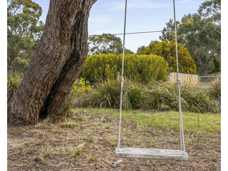 5 Olive Place, White Beach TAS 7184