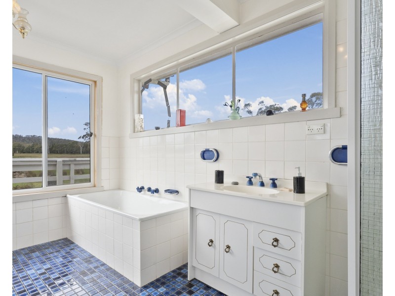 18 Sloping Main Drive, Sloping Main TAS 7186