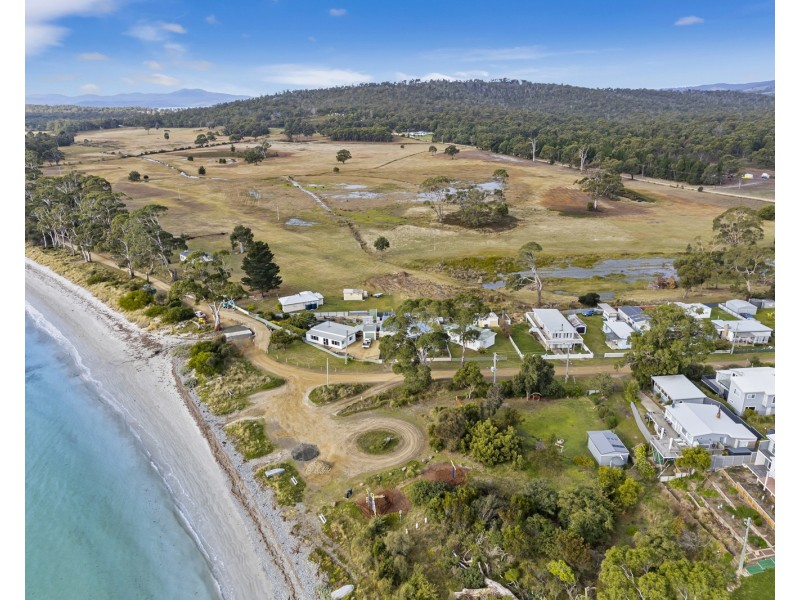 18 Sloping Main Drive, Sloping Main TAS 7186