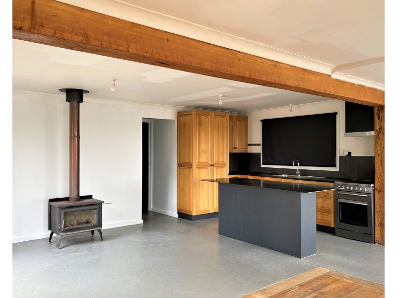 16 Craigs Hill Road, Boomer Bay TAS 7177