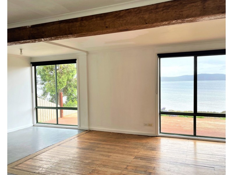 16 Craigs Hill Road, Boomer Bay TAS 7177