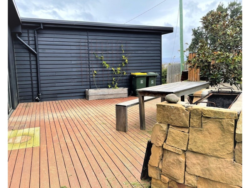 16 Craigs Hill Road, Boomer Bay TAS 7177