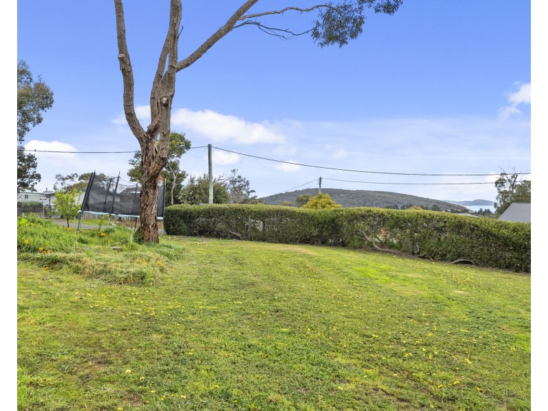 7 Luke Avenue, Carlton TAS 7173