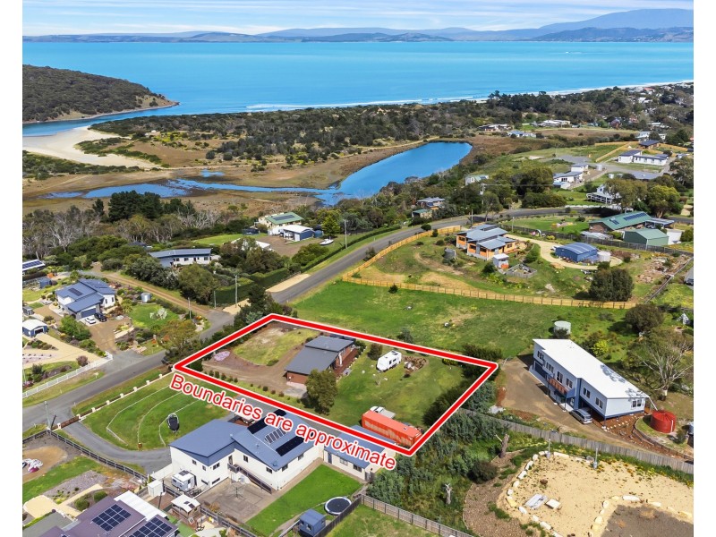 32 Riviera Drive, Carlton TAS 7173