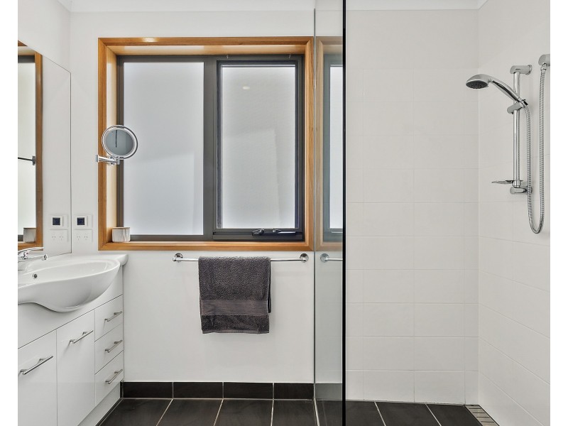 32 Riviera Drive, Carlton TAS 7173