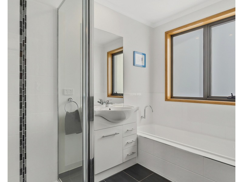 32 Riviera Drive, Carlton TAS 7173