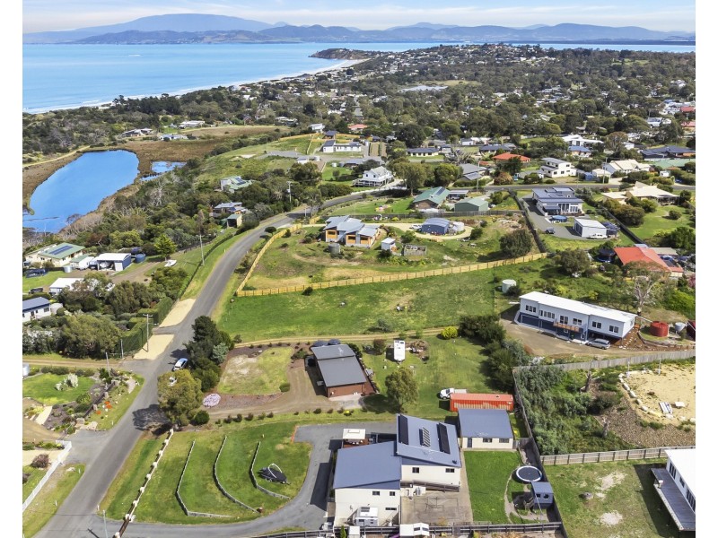 32 Riviera Drive, Carlton TAS 7173