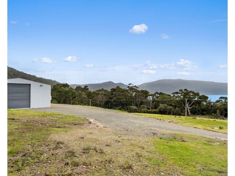 4 Waterfall Bay Road, Eaglehawk Neck TAS 7179