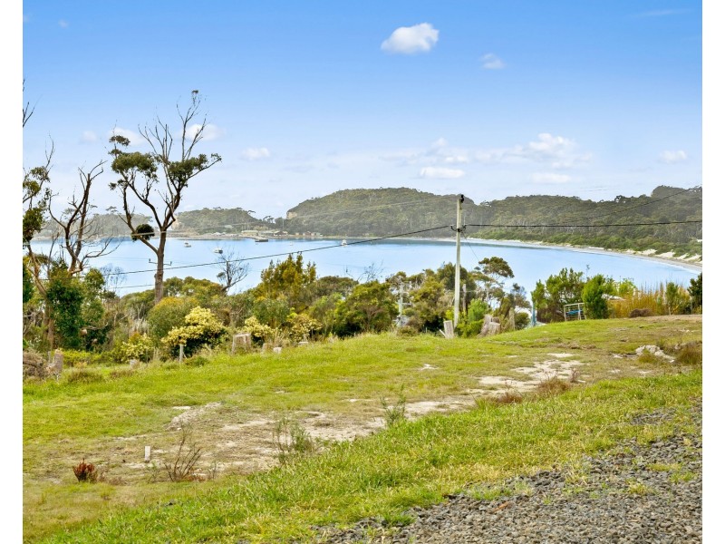 4 Waterfall Bay Road, Eaglehawk Neck TAS 7179