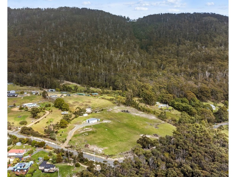 4 Waterfall Bay Road, Eaglehawk Neck TAS 7179