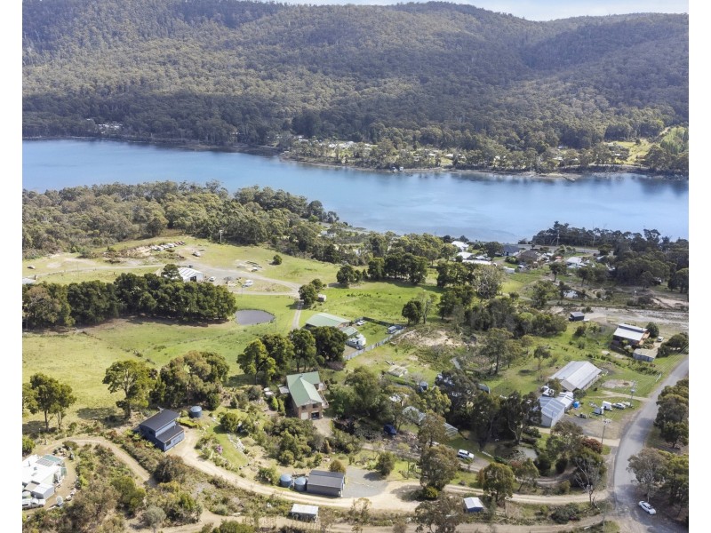42 Ferntree Road, Eaglehawk Neck TAS 7179