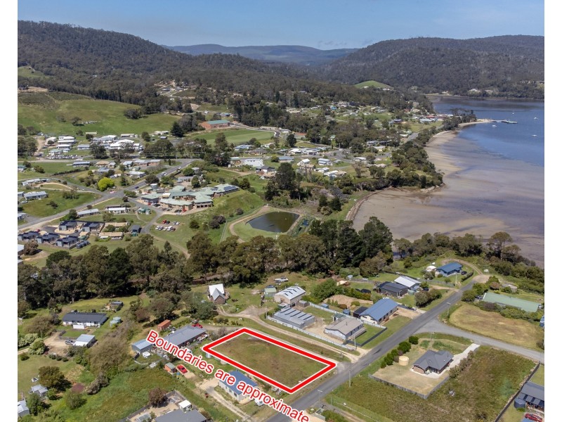 9 Peace Street, Nubeena TAS 7184