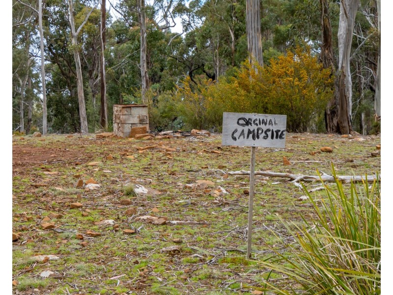 “Lindsays” White Hill Road, Forcett TAS 7173