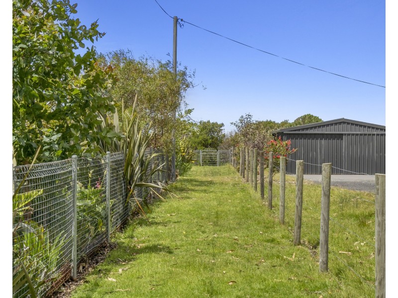 433 Pirates Bay Drive, Eaglehawk Neck TAS 7179