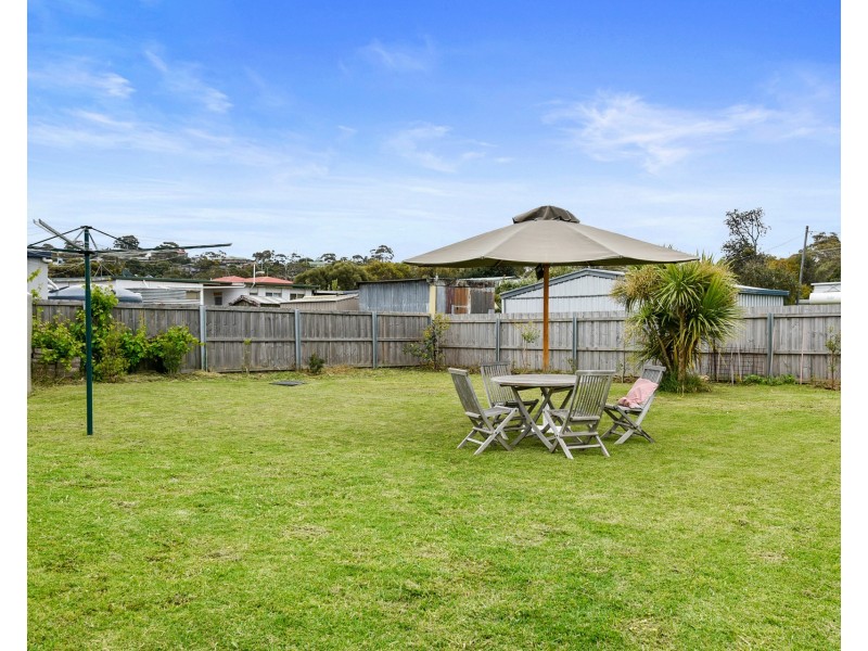 222 Carlton Beach Road, Dodges Ferry TAS 7173