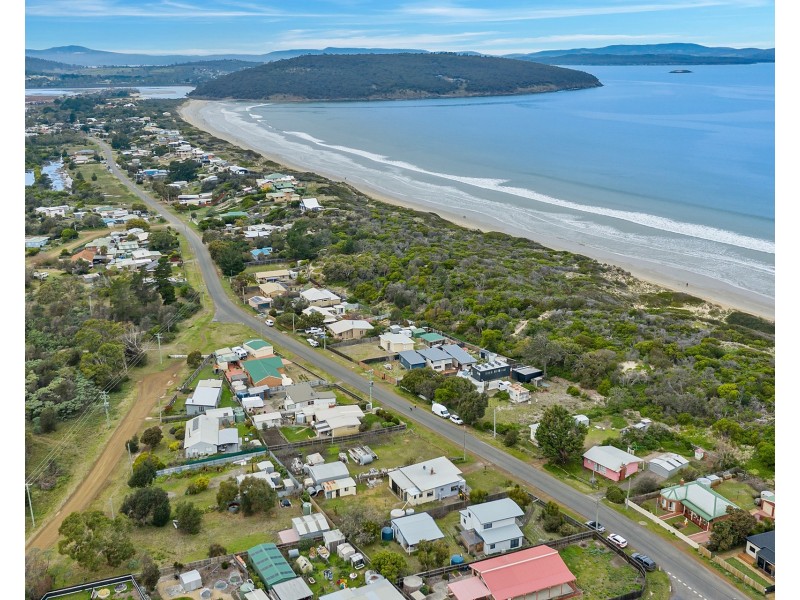 222 Carlton Beach Road, Dodges Ferry TAS 7173
