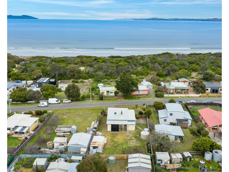 222 Carlton Beach Road, Dodges Ferry TAS 7173