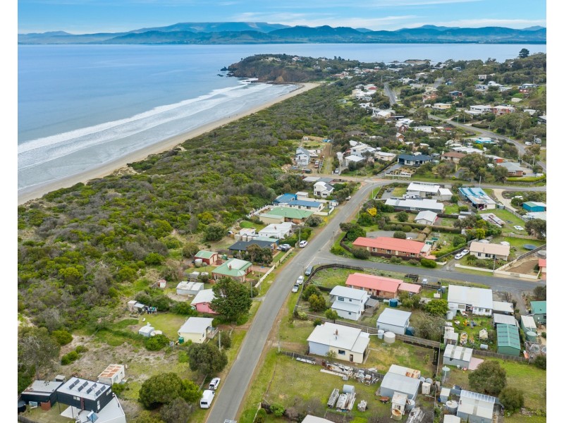 222 Carlton Beach Road, Dodges Ferry TAS 7173