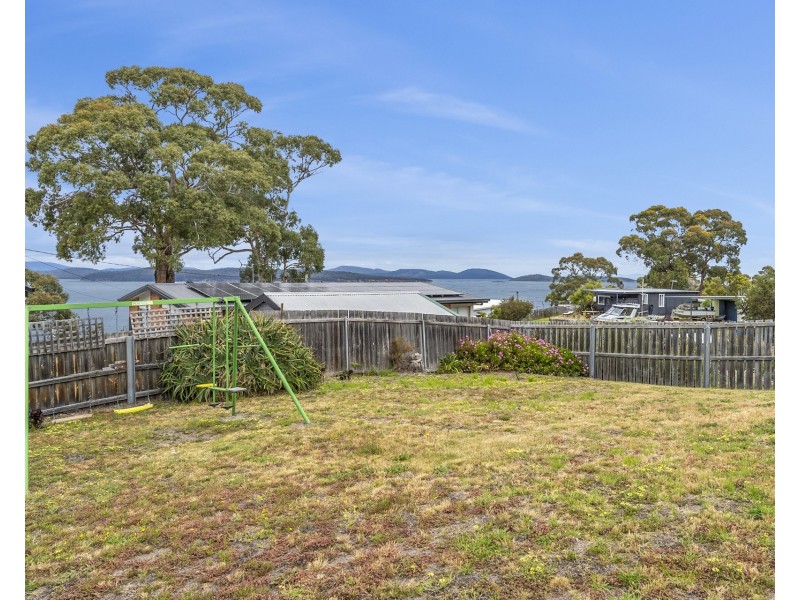 681 Primrose Sands Road, Primrose Sands TAS 7173