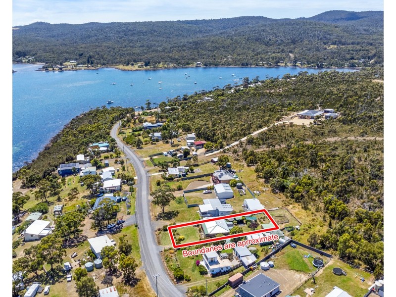 127 Sommers Bay Road, Murdunna TAS 7178