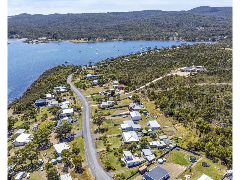 127 Sommers Bay Road, Murdunna TAS 7178