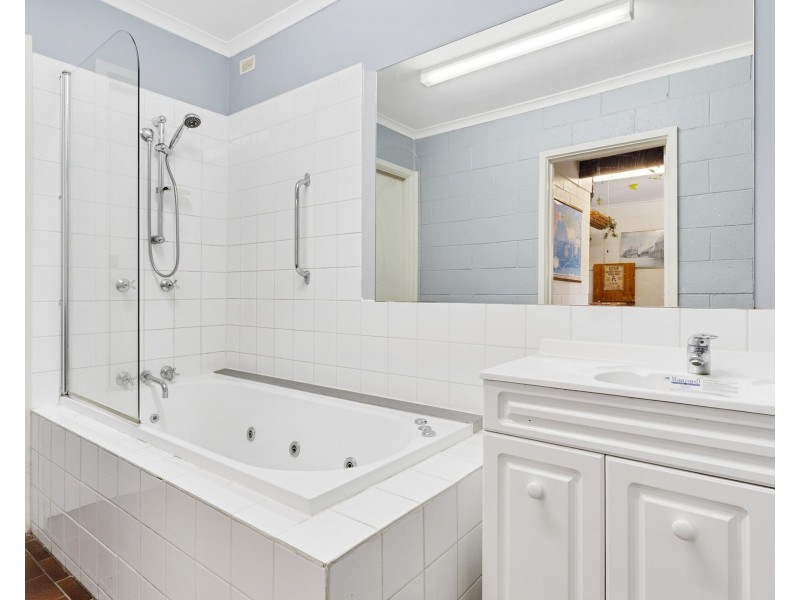 43 Tiger Head Road, Dodges Ferry TAS 7173