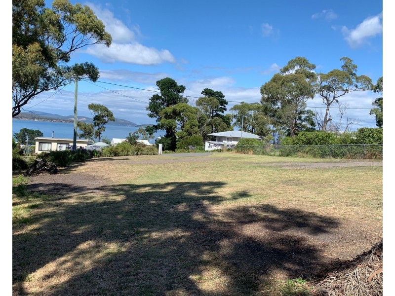 11 Boobyalla Street, Primrose Sands TAS 7173
