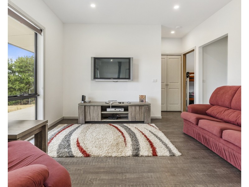 21 Skeggs Avenue, White Beach TAS 7184